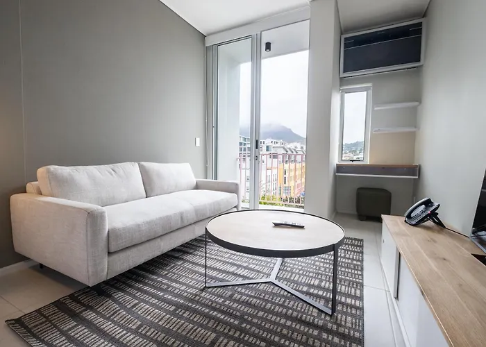 The Rose 603: City Centre Aprt With Rooftop Pool