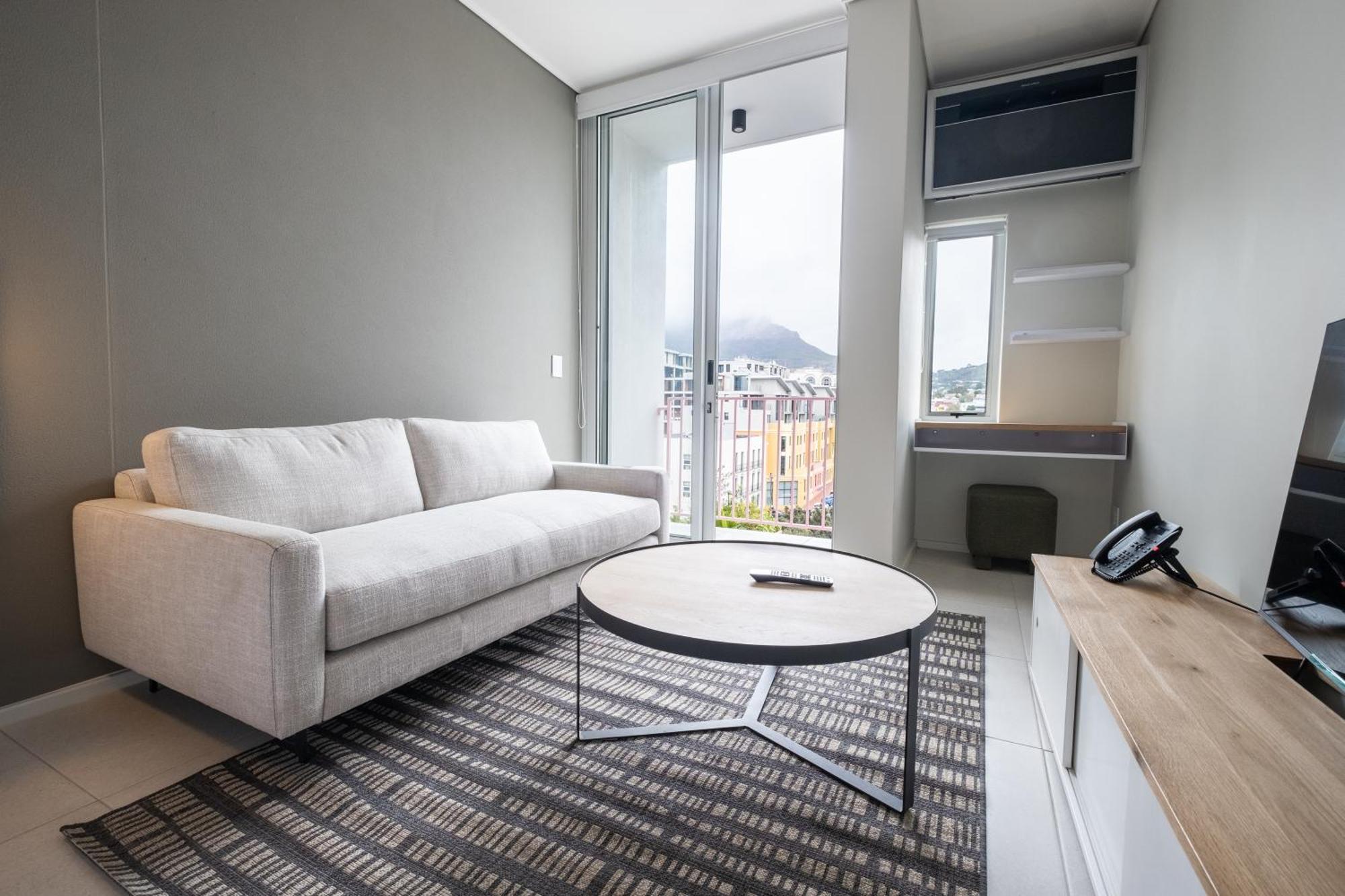 Apartamento The Rose 603: Centre Aprt With Rooftop Pool