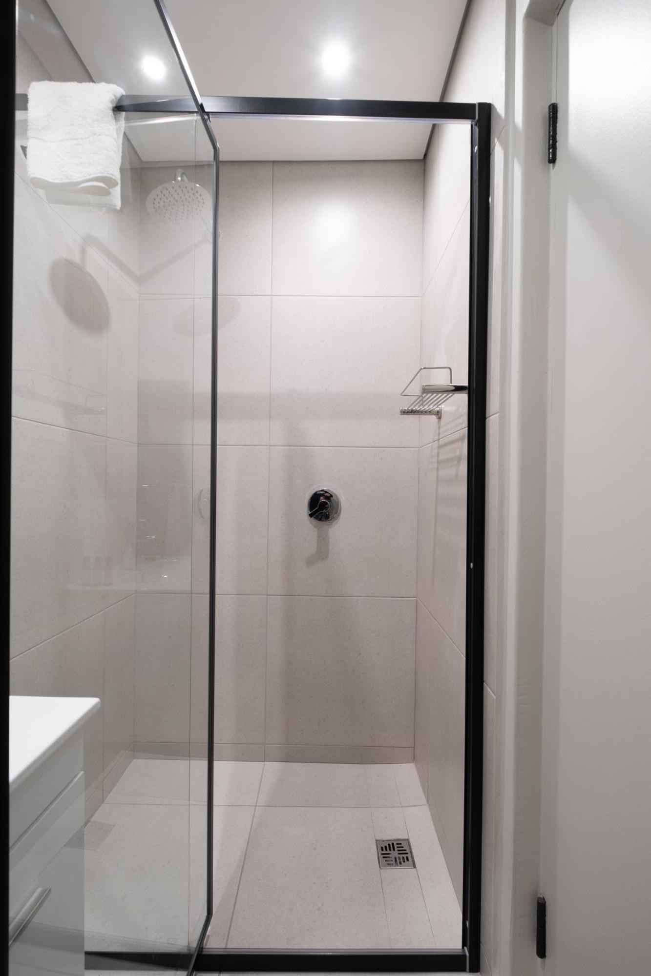 Apartamento The Rose 603: Centre Aprt With Rooftop Pool Cidade Do Cabo